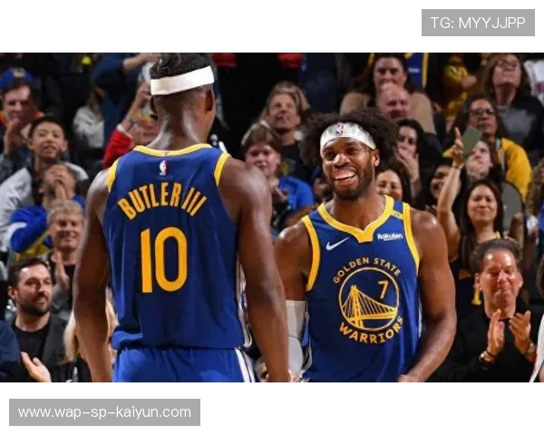 _勇士队外线火力全开,连续得分_,勇士队的