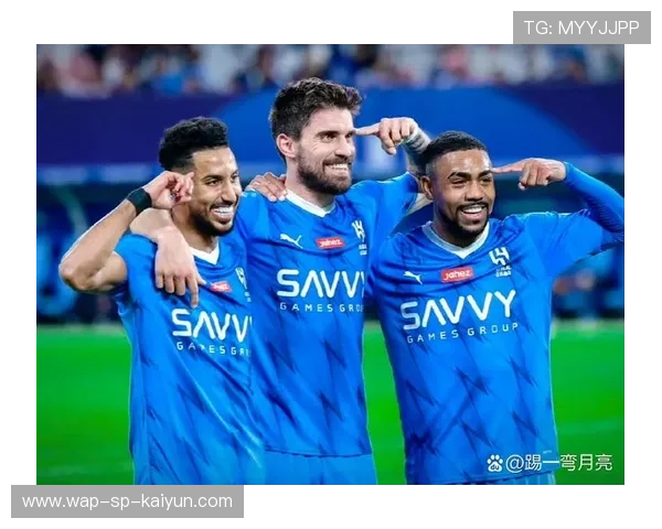 利雅得新月豪取十连胜领跑积分榜,利雅得新月阵容豪华